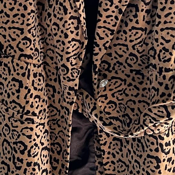 Good American Fit & Flatter Leopard Print Velveteen Blazer - Picture 10 of 16